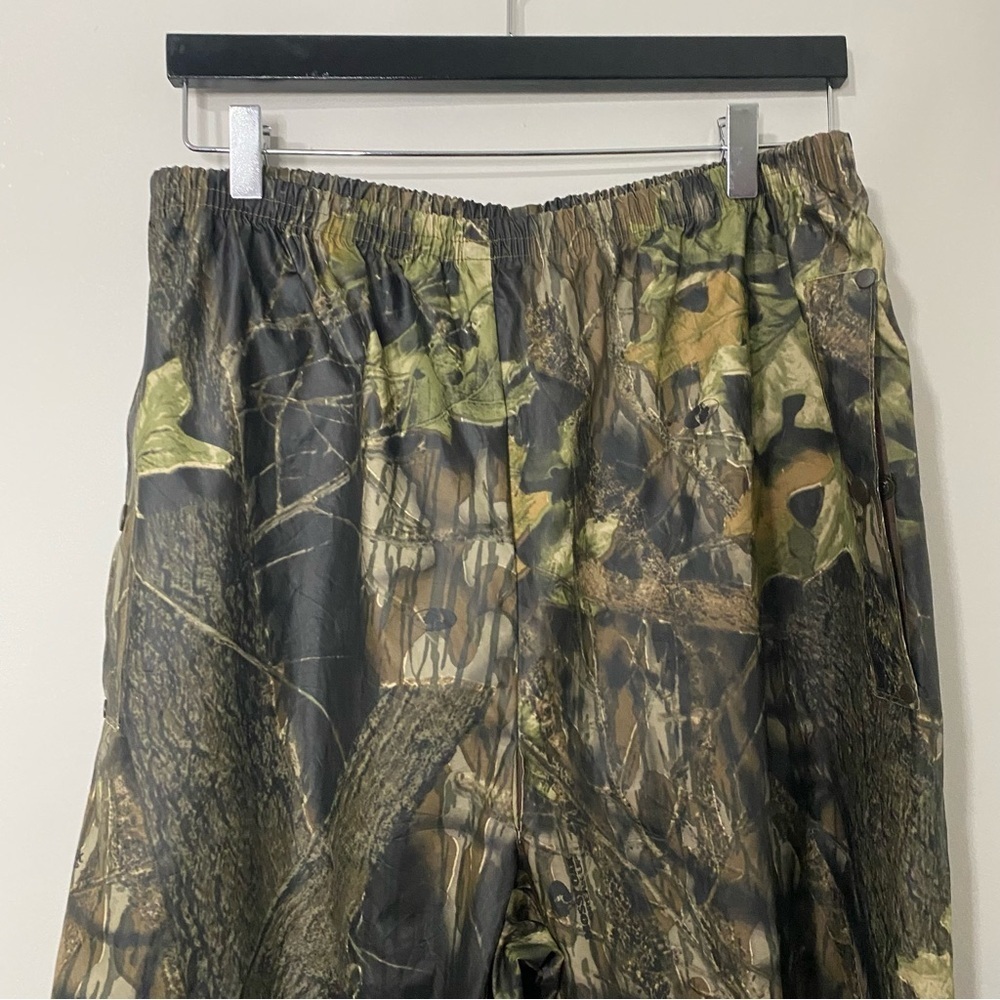 [Columbia] Men's Large Camo Windbreaker Track Pants - Picture 2 of 8